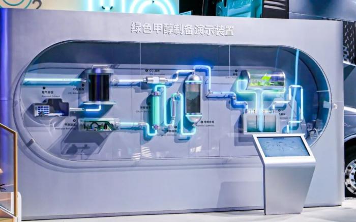 再获权威大奖！吉利控股集团以绿色甲醇破解能源和“双碳”难题