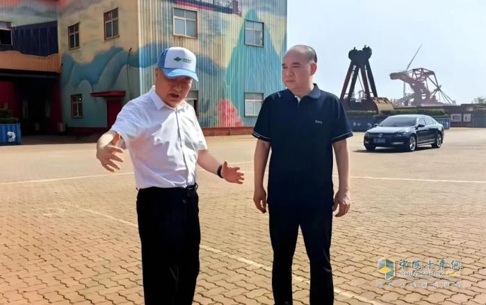 五征集团与日照港集团深化合作助力港口环境升级