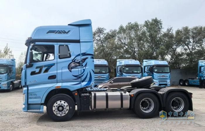 解放J7领航版：以科技赋能，重塑长途运输新体验