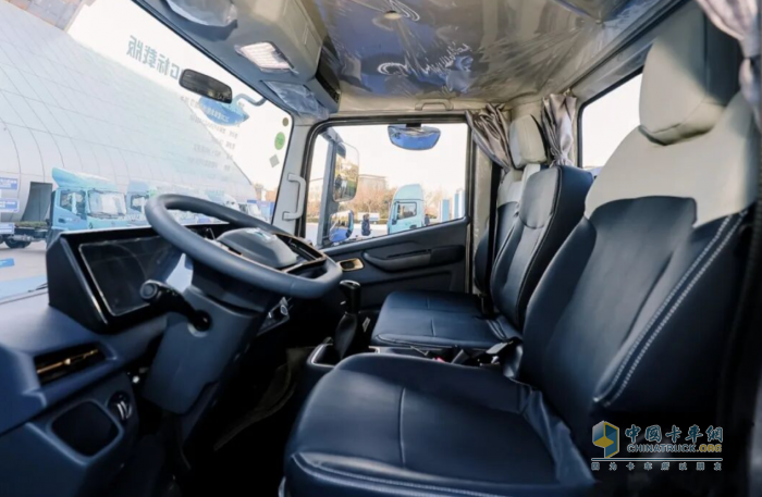 潍柴蓝擎X7-LNG首车交付，内蒙用户亲鉴硬核实力！