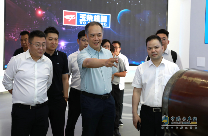 玉柴与京东汽车签订战略合作协议