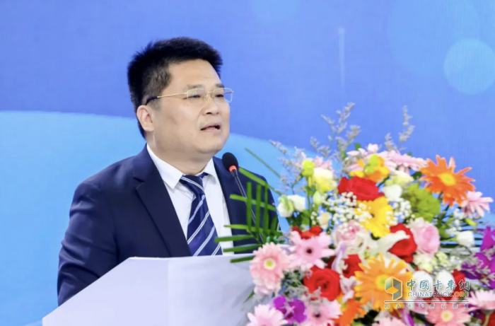 中集·陕汽一体化混动搅拌车亮相中国混凝土展会 助力行业的绿色转型升级
