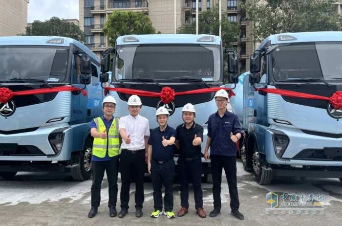 广西盛天批量购入10台三一纯电动搅拌车