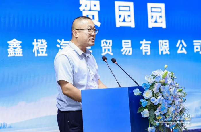 刷新纯电重卡续航新高度，宇通600度纯电牵引车新品上市！