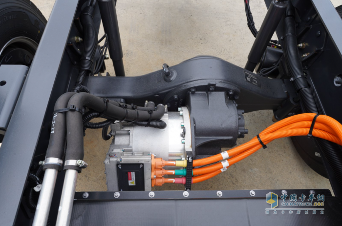 500km续航16分钟快充，乘龙翼威2城际重载轻卡助您高效创富