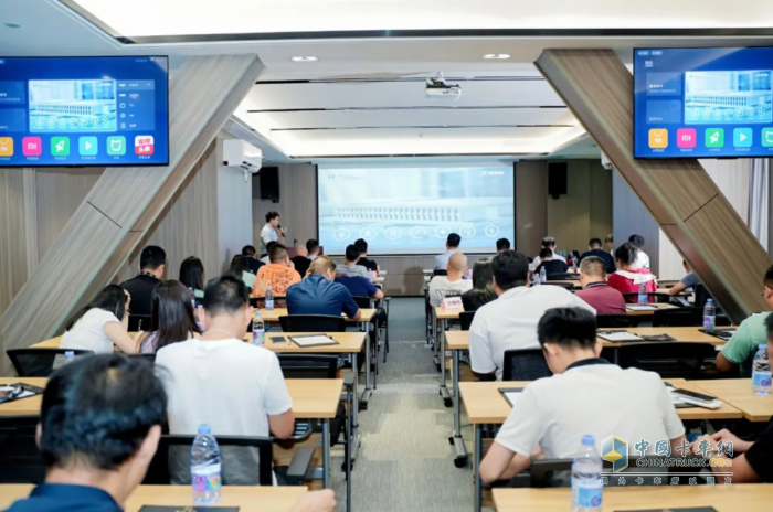 签单50台！徐工汉界轻卡广州品鉴会现场直击