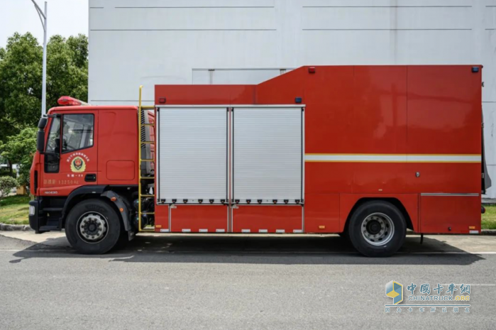 特能装！特可靠！进口依维柯Eurocargo底盘捷达器材消防车