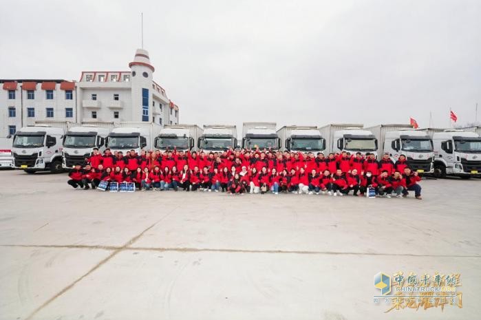 马年启新程 乘龙耀津门，百台乘龙H5大单桥交付天津企业