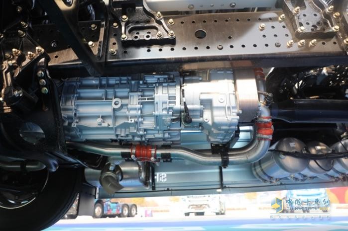 陕汽X6000 臻选版：高端新质性价比的物流新解