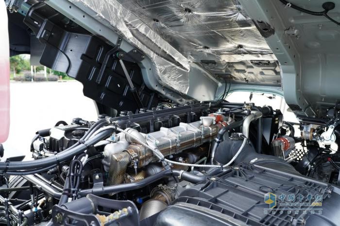 更轻更省更好 乘龙H5V LNG牵引车成为提升物流效率秘诀
