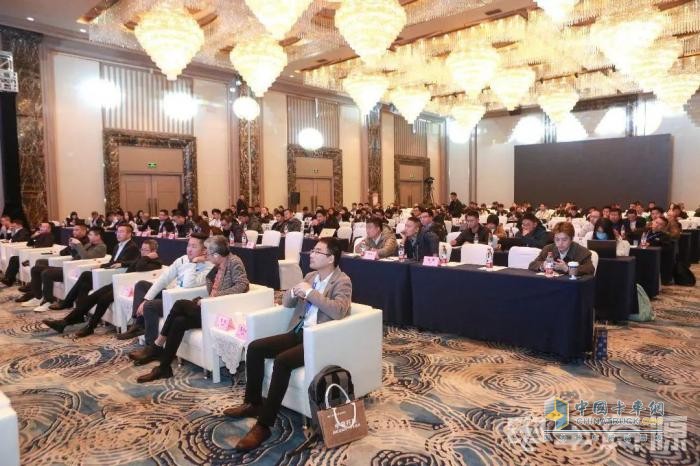 喜报！联合重卡荣获2024绿色重卡年度极致安全信赖品牌奖！