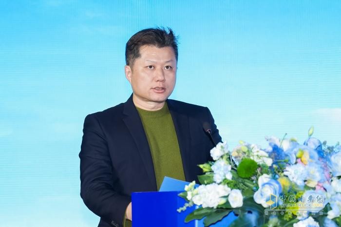 “跑赢每一度” 宇通重卡长续航牵引车全系产品隆重发布
