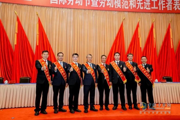 喜报！肖乾亮荣膺“湖南省劳动模范”！