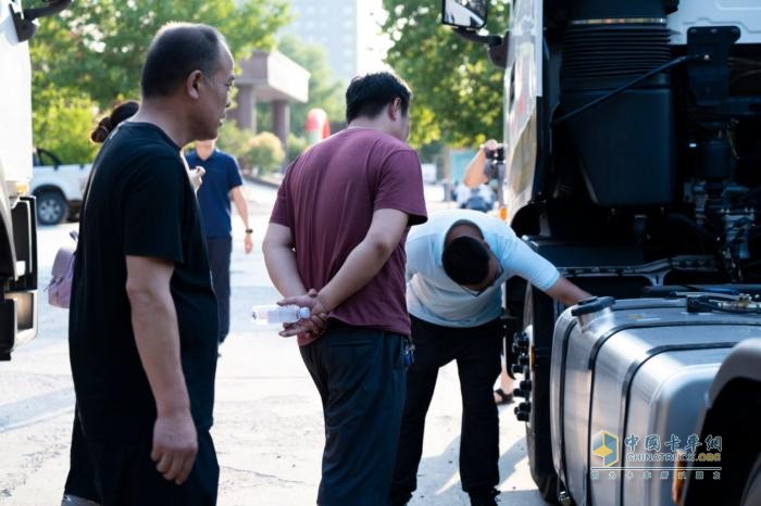 东风快递 速递价值 东风商用车快递牵引车全国品鉴活动首站潍坊启幕