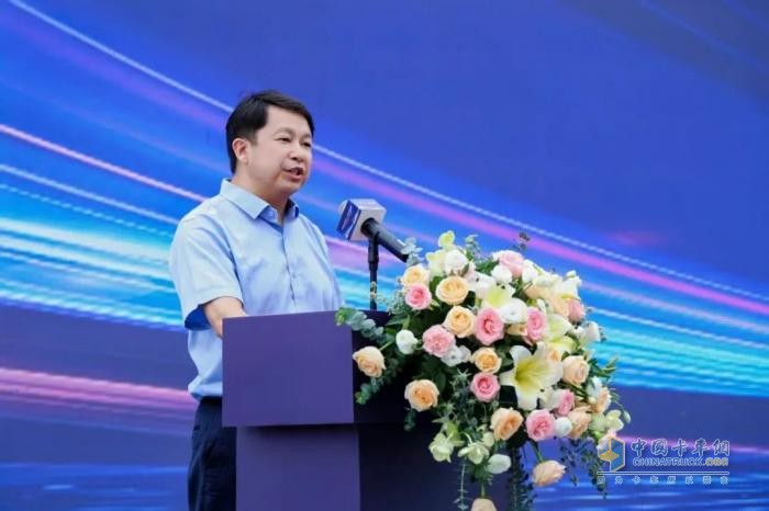 中集·陕汽“好牵挂”新能源头挂列车批量交付，创跨境运输新能源头挂列车交付纪录