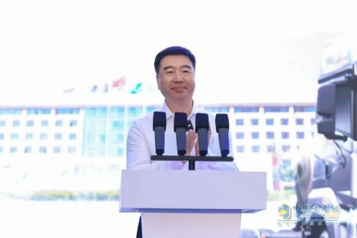 意向订单1858台！解放鹰驰全能源系列正式上市