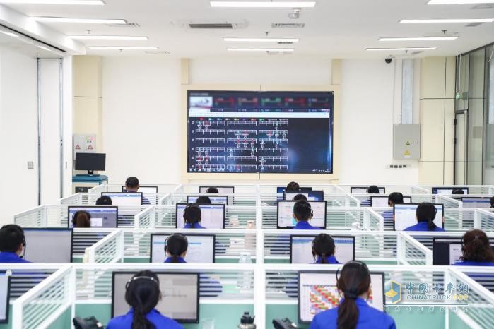 潍柴入选领航级智能工厂 以硬核实力亮相世界智能制造大会