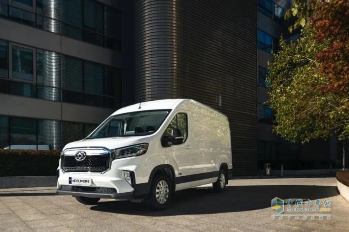 大通亮相泰国车展！多款新能源车重磅登陆，东南亚出海再添新动能