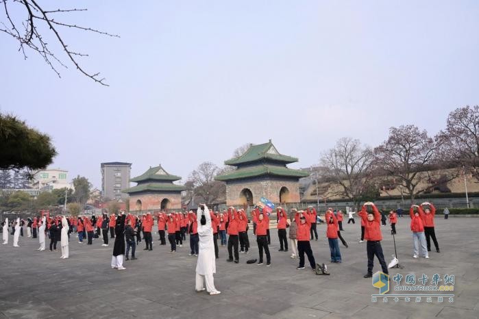 十年同心再启程 东风天龙哥俱乐部2026客户盛典圆满成功
