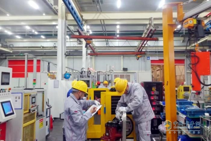 人勤春早开工忙 东风商用车跑出“加速度”