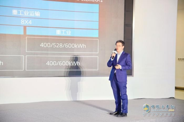 上市即交付30台，欧曼银河纯电渣土车助力首都工程运输绿色升级