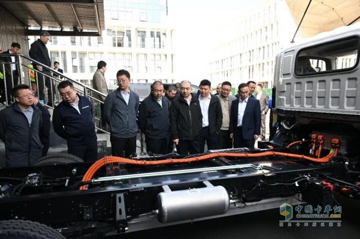 中国邮政与江铃携手，共探“两业”融合新路径