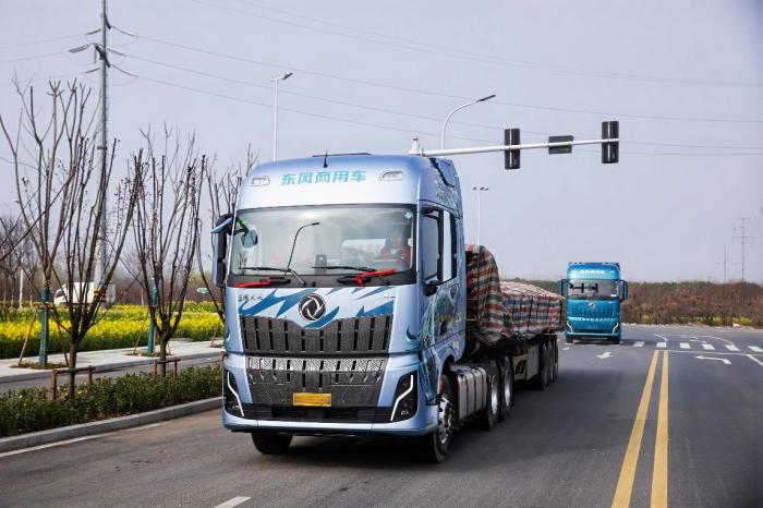 实况试驾东风天龙新KL，硬核实测龙擎3.0⁺真实力