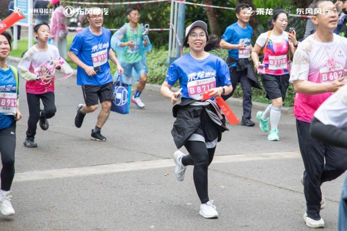 四载相伴！东风柳汽乘龙助力2026柳州马拉松燃动龙城