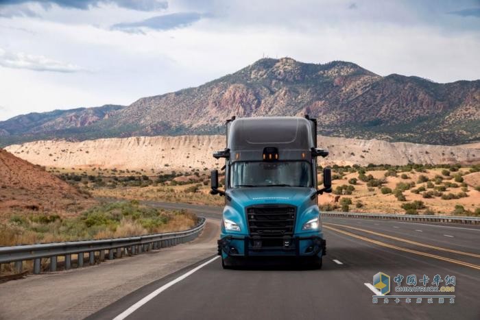 持续引领行业！戴姆勒卡车持续推进自动驾驶重卡开发及商业化