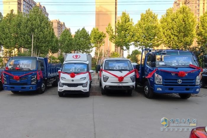 飞碟汽车燃油车4月推介会火爆全国 遍地开花！