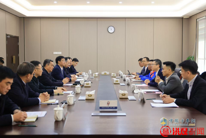 江铃控股20周年庆典暨新江控第10万台整车下线活动举行