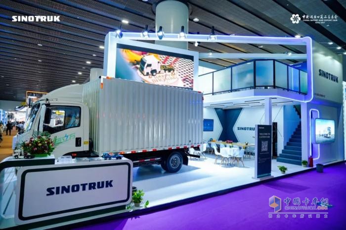 中国重汽荣耀加冕：斩获“2025年度值得用户信赖国际品牌奖”