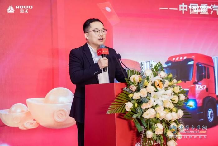 港口老板们都在抢什么？豪沃港拖车强势钜惠惊艳上海滩