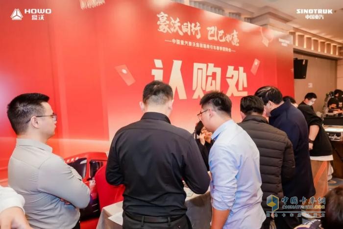 港口老板们都在抢什么？豪沃港拖车强势钜惠惊艳上海滩