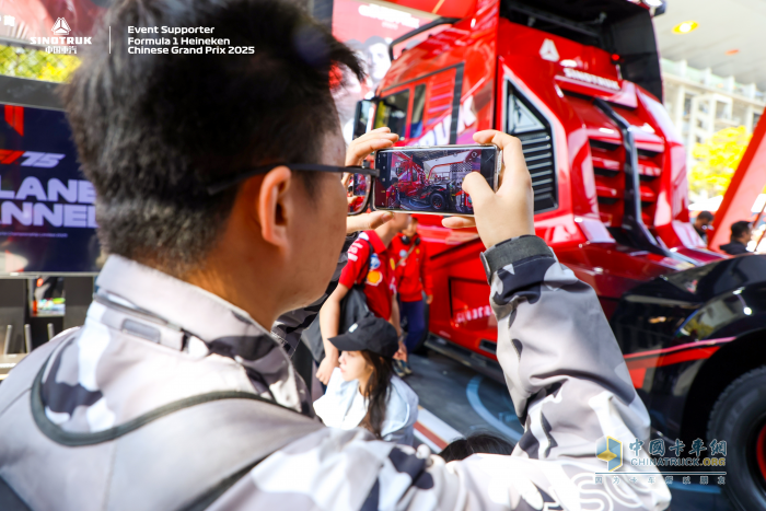 从F1赛道到世界公路，中国重汽破界诠释卡车文化新高度