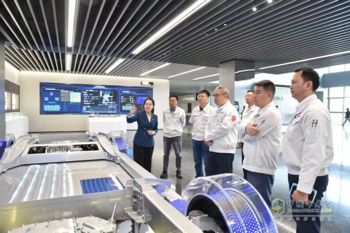 广汽弹匣电池商用车版来啦 广汽日野与因湃打造商用车自研电池