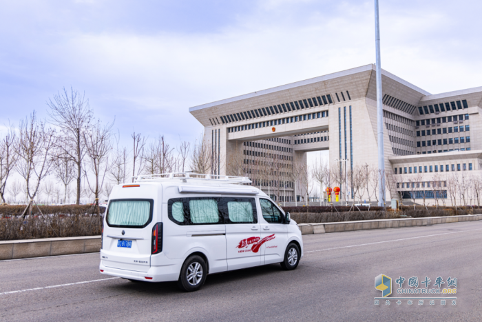 图雅诺全程护航福田全球价值品鉴之旅，开启中亚丝路新征程