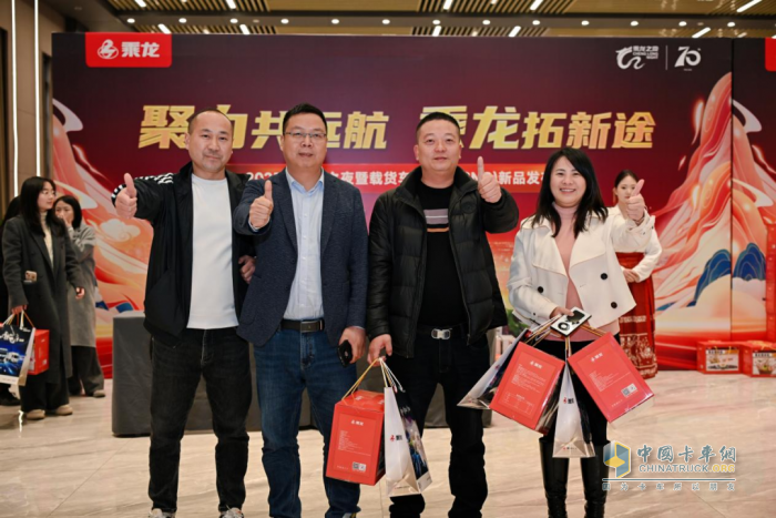 更高效更赚钱，乘龙卡车燃爆天府