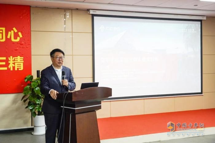 签约1500台！东风柳汽与中欧国际工商学院“龙行工程”生态共创合作项目启动