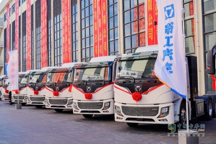 百台交付！徐工新能源重卡满电奔赴祖国西南