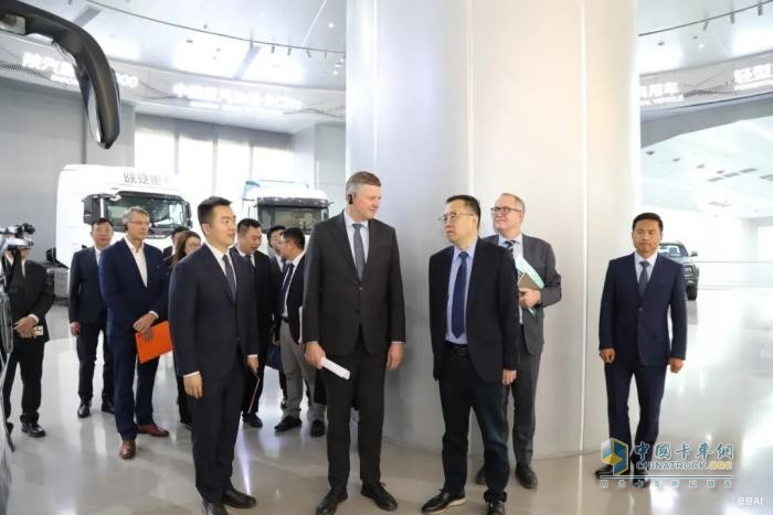 丹麦驻华使馆及商务代表团到山东重工集团进行商务交流