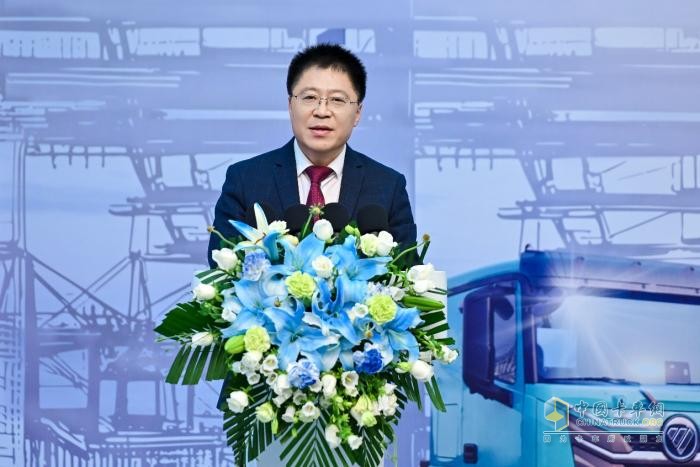 北汽福田欧曼新能源港口车交付 共建盐田港零碳示范标杆
