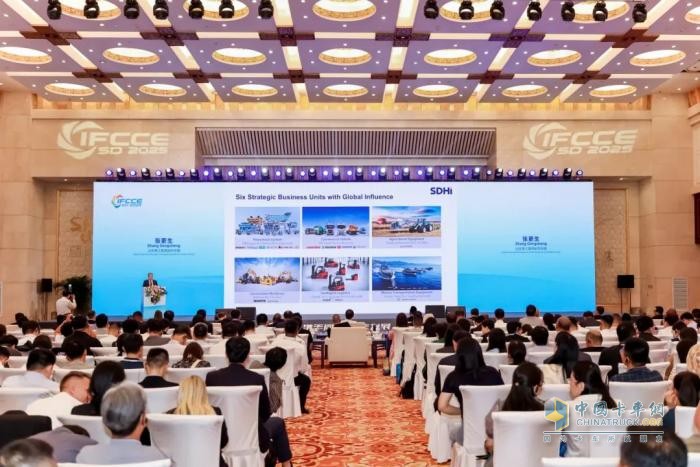 以高端装备为媒，山东重工与47国友人共绘全球合作新蓝图