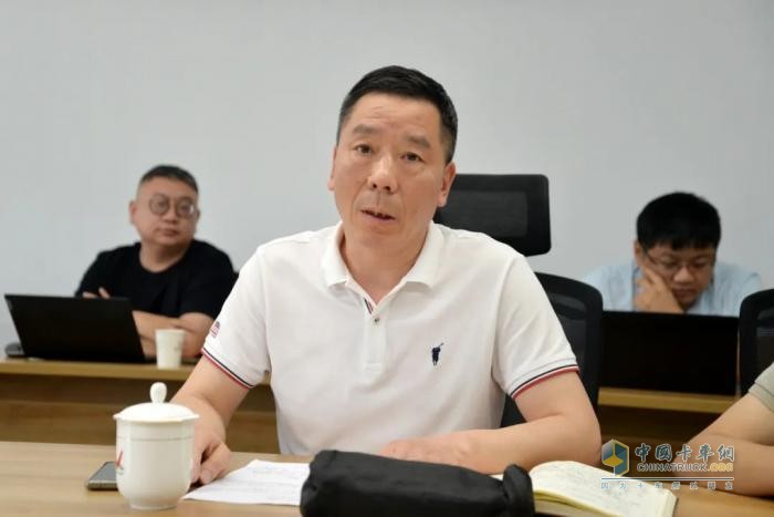 营销事业部举行“东风阳光创新服务工作室”导师带徒签约仪式