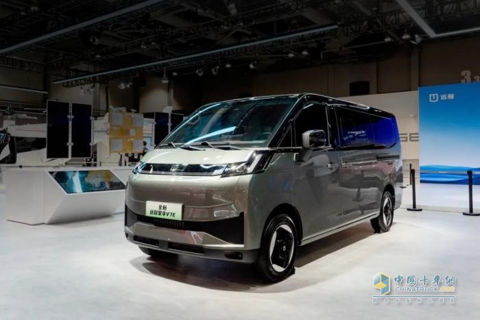 香港车展全球首发！全新远程星享V7E实力引领“中国VAN”全球化征程