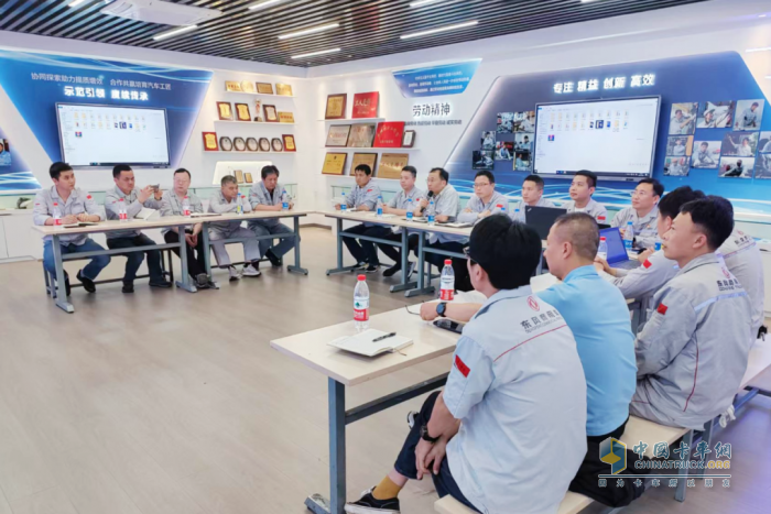 东风商用车：大师级“碰撞”，会有怎样的火花