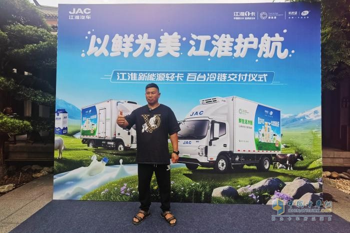 从油表告急到电量满格，且看昆明卡友的“绝地反击”