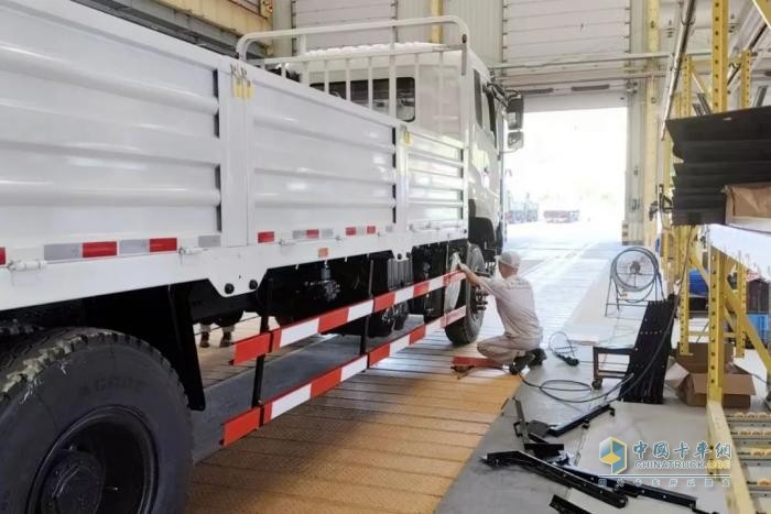 东风商用车：“干”字当头，“拼”劲满格！公司全领域按下“加速键”