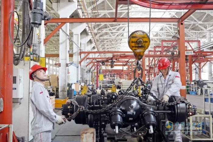 东风商用车：着眼三个“一体化”！看TA们转型“加速跑”