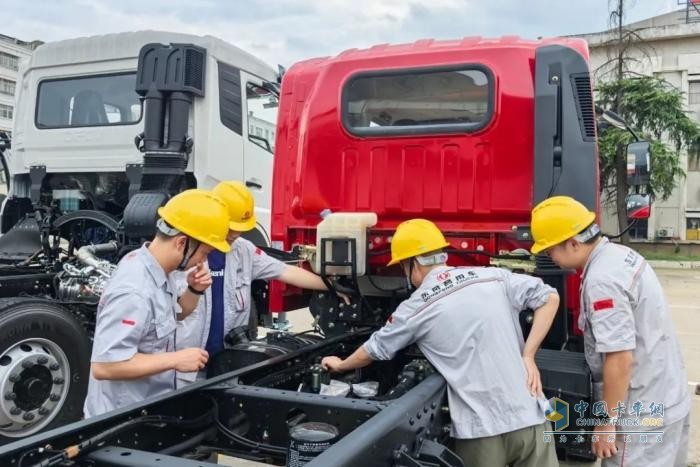 东风商用车：着眼三个“一体化”！看TA们转型“加速跑”